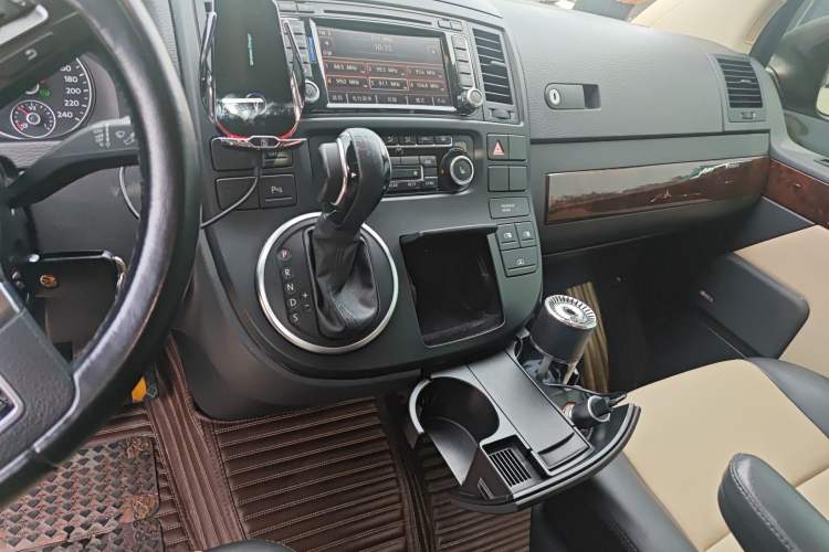 Used Volkswagen Multivan 2012 2.0 TSI Four-Wheel Drive Deluxe Edition
