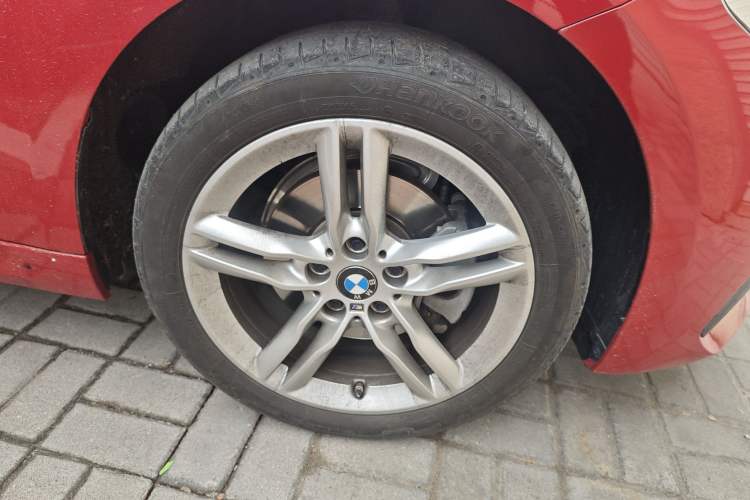 Used BMW 1 Series 2021 120i M Sport Night Edition Right Front Wheel Hub