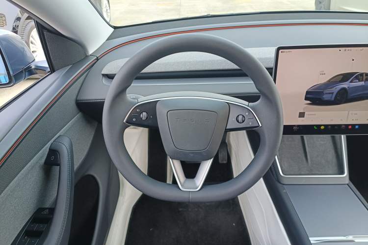 Used Tesla Model Y 2025 Rear-Wheel-Drive Version