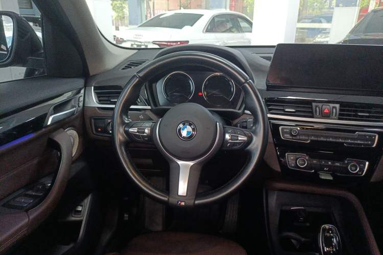 Used BMW X1 2021 Restyled sDrive25Li Leading Edition
