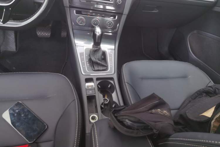 Used Volkswagen Golf 2017 230TSI Automatic Comfort Edition – Celebrating Milestone of One Million Units
