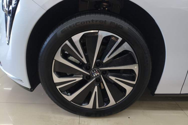 Used Buick L7 2025 Model Prestige Edition