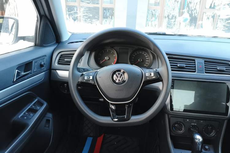 Used Volkswagen Lavida 2017 1.6L Automatic Fashion Edition
