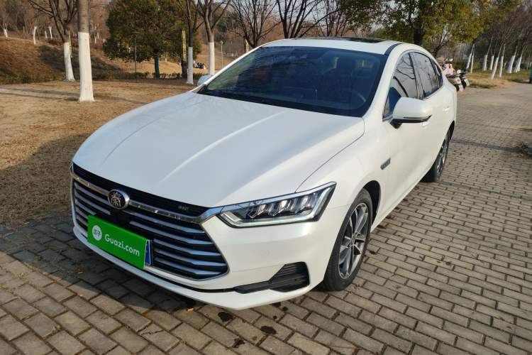 Used BYD Qin Pro 2019 Super Edition 1.5TI Automatic Smart Connect Brilliance Model China VI Standard
