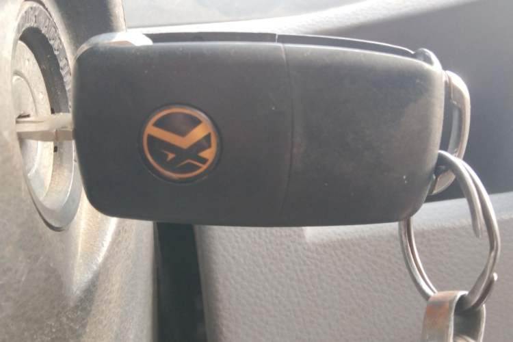 Used BAIC Weiwang 306 2011 1.3L Comfort version 7 seats
