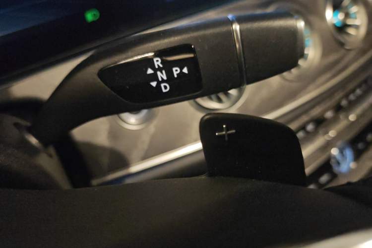 Used Mercedes-Benz CLS 2018 CLS 300 Luxury Model Gear Lever