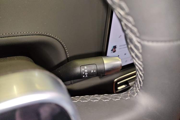 Used Li Auto L6 2025 Max Smart Refresh Edition Gear Lever