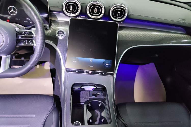 Used Mercedes-Benz C-Class 2023 Second Facelift C 260 L Sport Edition Audio And AC Panel