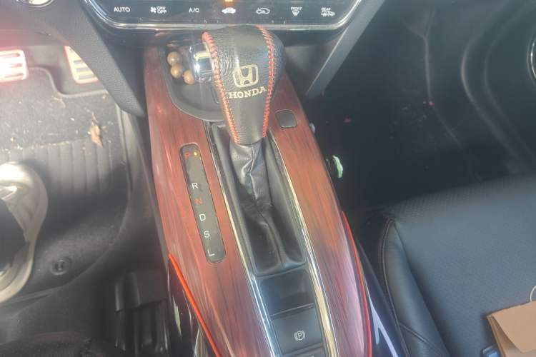 Used Honda XR-V 2015 1.8L VTi CVT Luxury Edition
