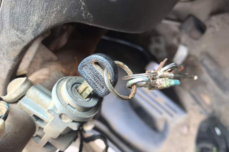 Used BAIC Weiwang 306 2011 1.3L base model 7 seats
