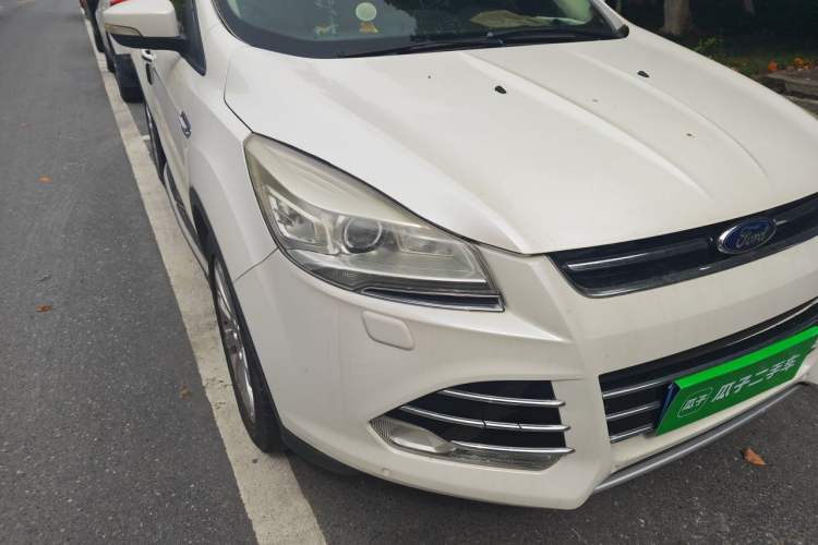 Used Ford Kuga 2015 2.0L GTDi Four-Wheel Drive Elite Model
