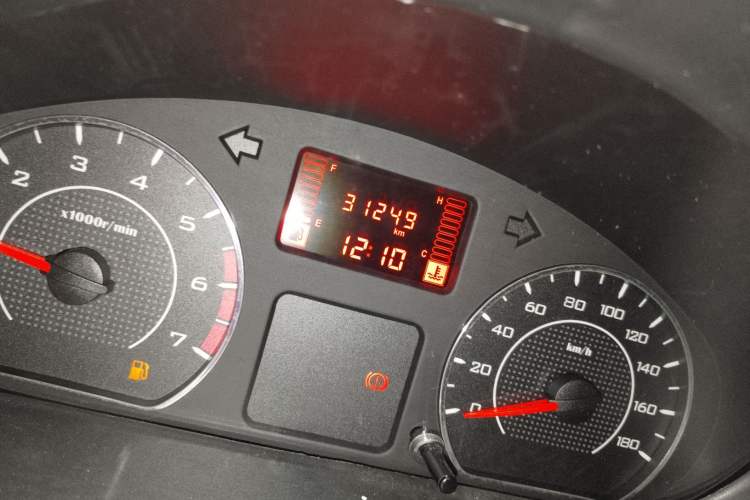 Used Wuling Rongguang V 2016 1.5L Practical Version