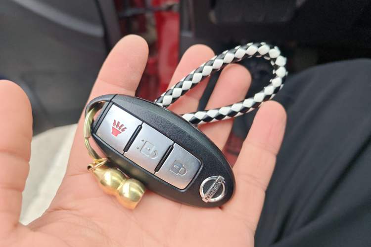 Used Nissan Tiida 2011 1.6L Manual Smart Version