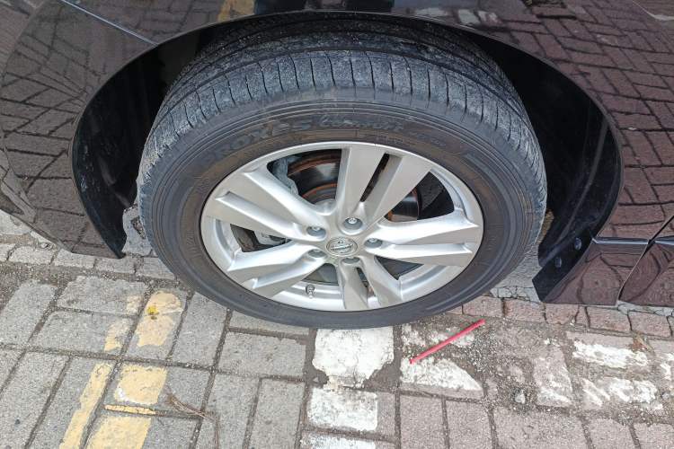 Used Nissan Quest 2015 3.5L SL
