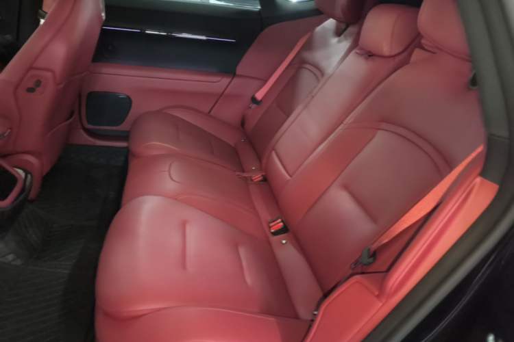 Used Avatr 12 2025 Updated Ultra All-Electric Four-Wheel Drive Left Rear Seat