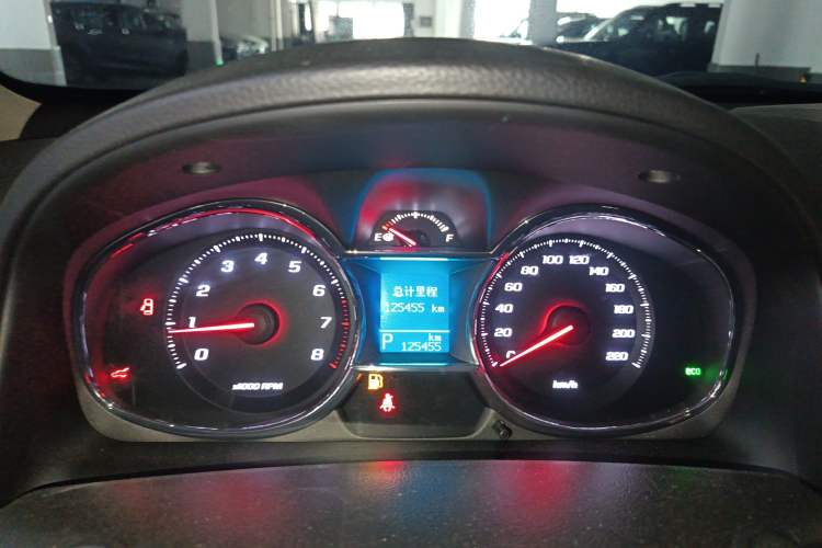 Used Chevrolet Captiva 2015 2.4L Two-Wheel Drive Urban Version 7 Seats
