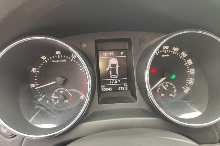 Used Skoda Yeti 2013 1.8T DSG Prestige Edition Instrument Cluster