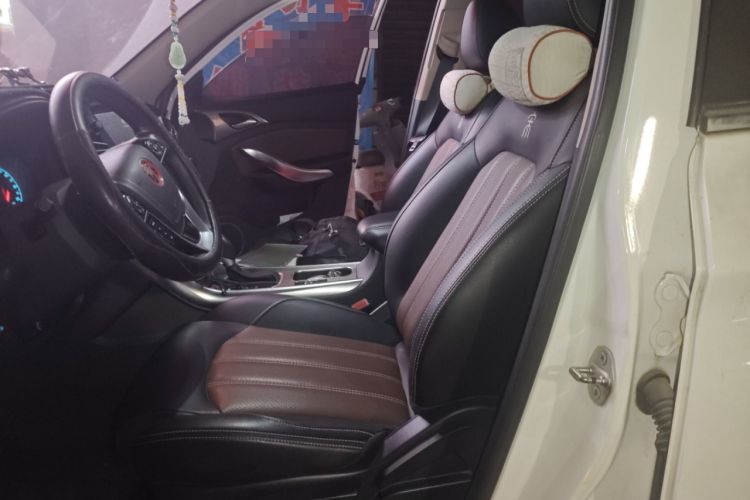 Used BYD Song 2017 Gaishe Upgrade Edition 1.5TID Automatic Elite Model Left Front Seat