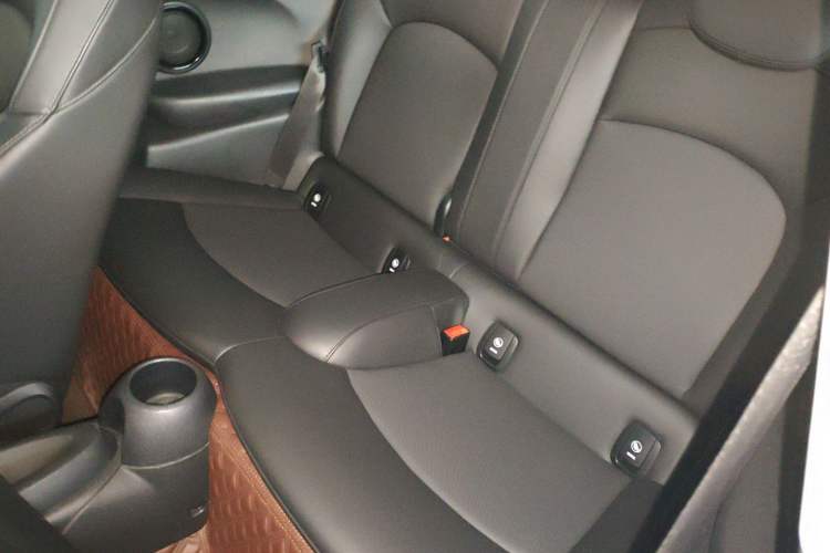 Used MINI MINI 2022 1.5T COOPER Classic Edition