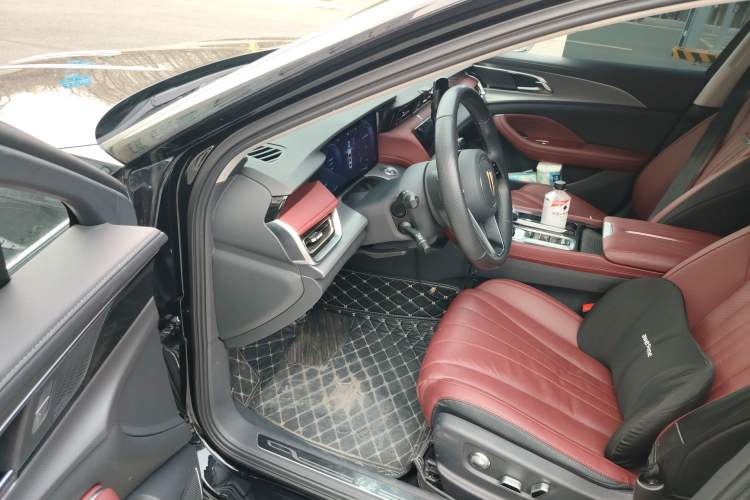 Used Hongqi H5 2024 2.0T Automatic Smart Connect Flagship Edition
