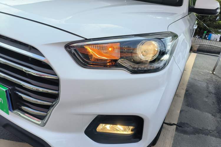 Used Hyundai ix35 2018 2.0L Automatic 2WD Zhiyong·Changxiang Edition Left Front Headlight