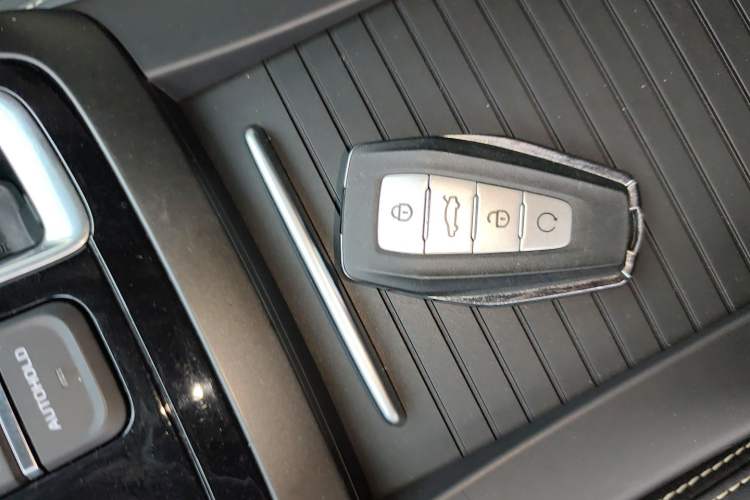 Used Geely Auto Emgrand X7 Sport 2022 Boyue X 1.8TD DCT Smart Model Vehicle Key