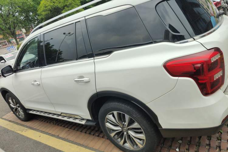 Used GAC Trumpchi GS8 2017 320T Two-Wheel Drive Luxury Smart Connectivity Version (7 Seats)
