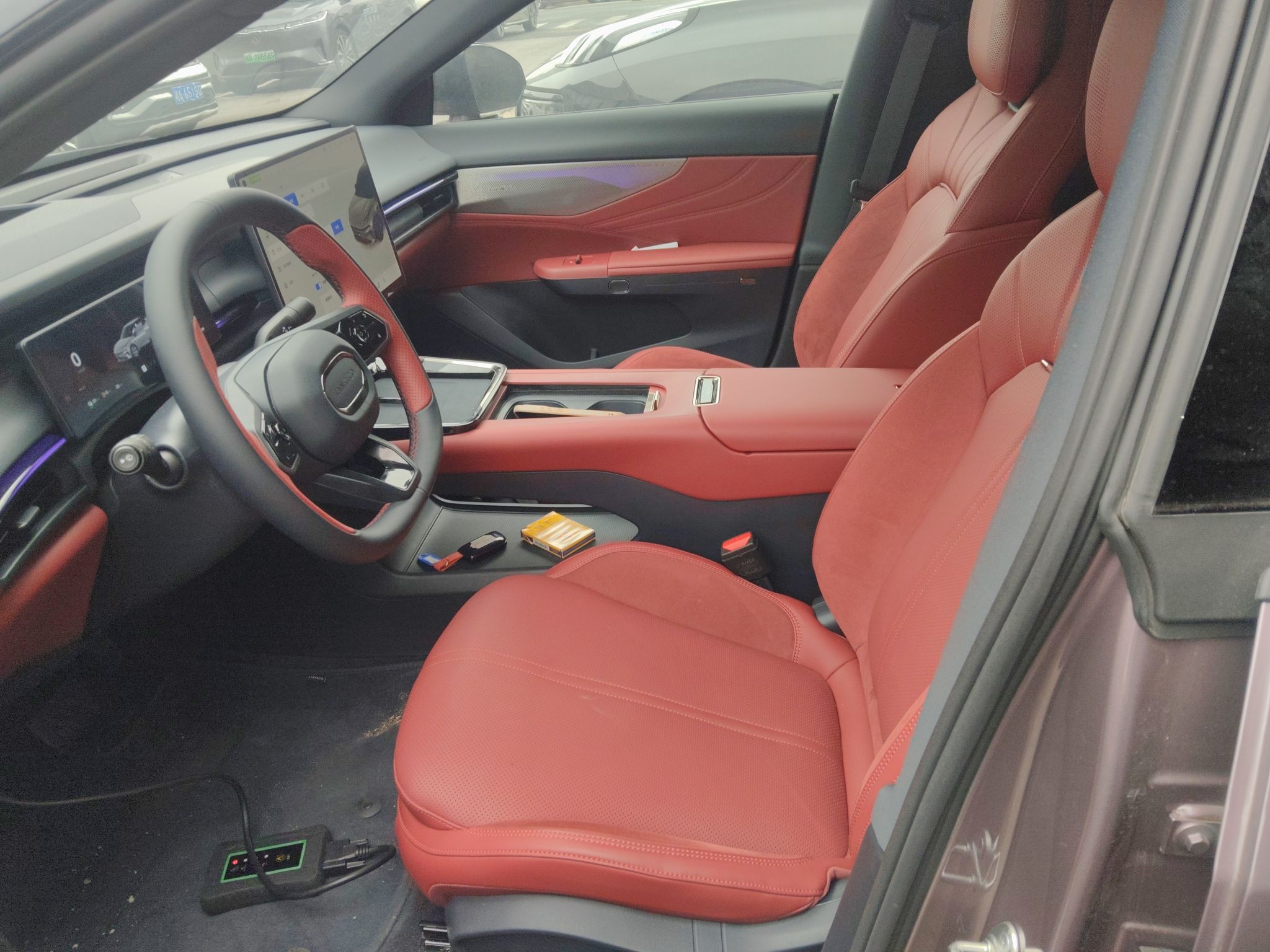 Переднее сиденье в автомобиле