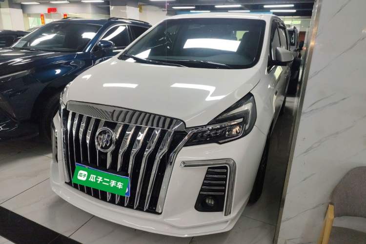 Used Buick GL8 2022 Land Cruiser Executive Class 652T Comfort Model