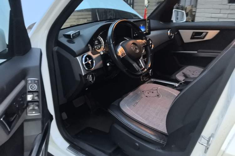 Used Mercedes-Benz GLK-Class 2015 GLK 260 4MATIC Dynamic Edition Ultimate Version Driver Seat