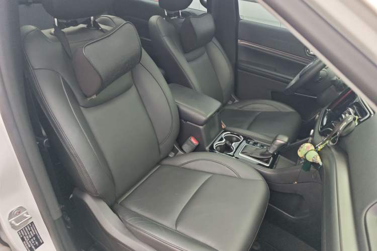 Used Jeep Commander 2018 2.0T Two-Wheel Drive Enjoy Edition China V