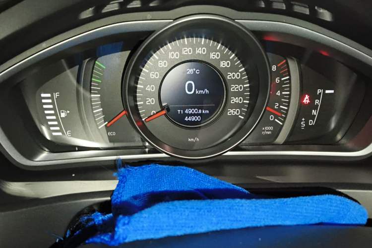 Used Volvo V40 2017 T3 Smart Edition