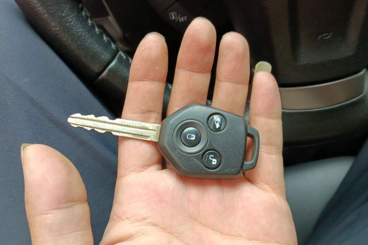 Used Subaru XV 2012 2.0i Elite Edition Vehicle Key