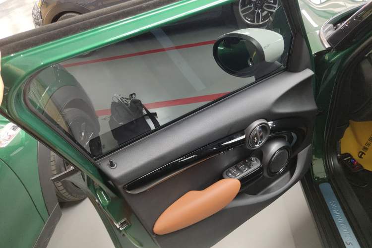 Used MINI MINI 2023 2.0T COOPER S Artist Five-Door Edition