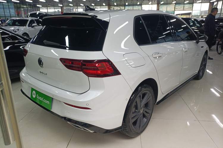 Used Volkswagen Golf 2023 Facelift 280TSI DSG R-Line Lite Rear Right 45 Deg