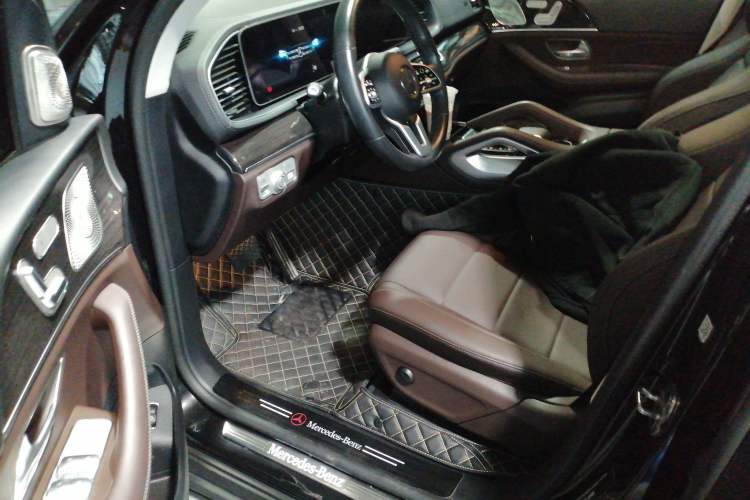 Used Mercedes-Benz GLE 2022 GLE 350 4MATIC Stylish Model Driver Seat