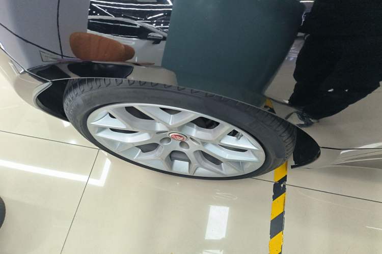 Used Jaguar F-TYPE 2016 3.0 SC Hardtop Version
