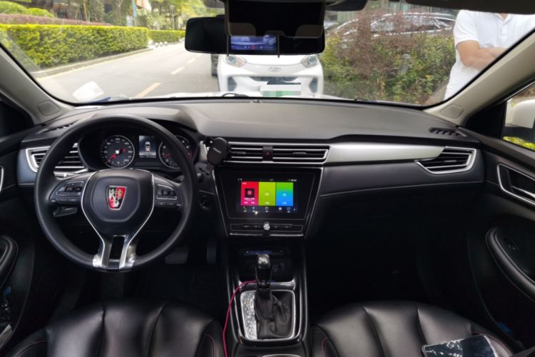 Used Roewe i5 2019 1.5L Automatic 4G Connected Langyue Edition