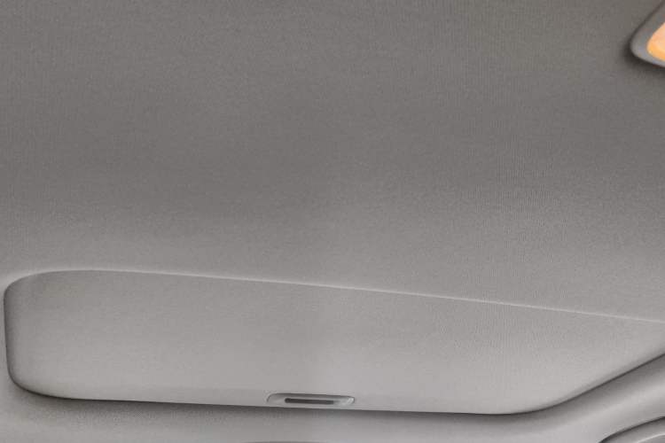 Used Kia Carnival 2015 2.2T Luxury Edition China IV