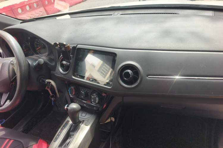 Used Honda XR-V 2015 1.8L EXi CVT Comfort Version
