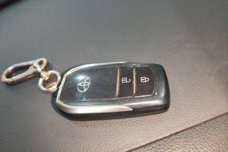 Used Toyota Harrier 2022 2.0L CVT Two-Wheel Drive Deluxe Edition