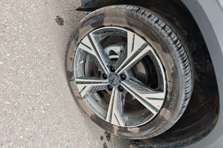 Used Geely Auto Emgrand X7 Sport 2026 Model 1.5TD Beloved
