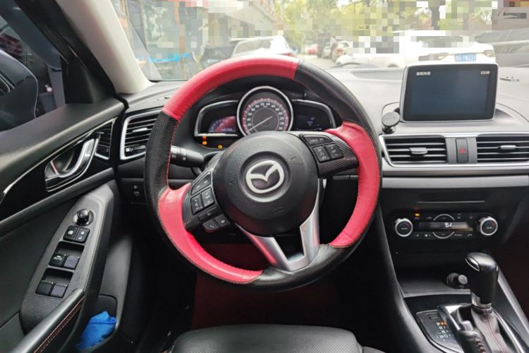 Used Mazda 3 Axela 2014 Sedan 2.0L Automatic Sport Model Steering Wheel