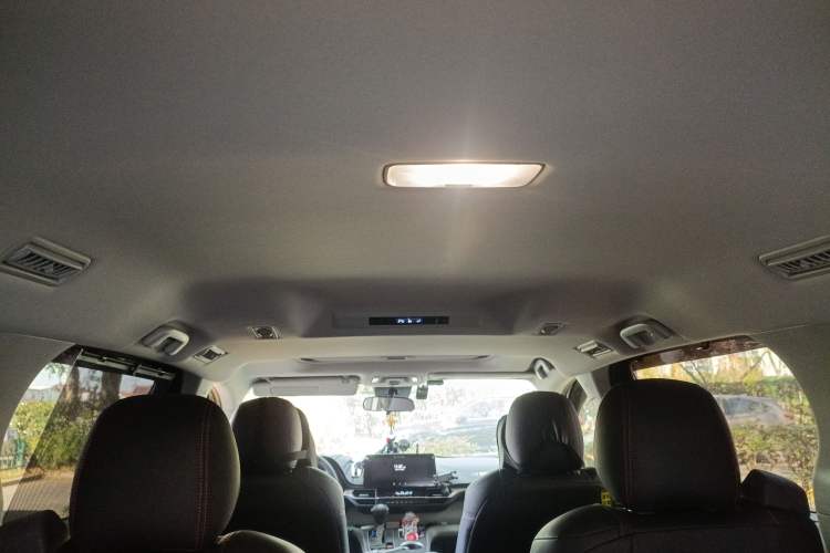 Used Toyota Sienna 2024 2.5L Hybrid Comfort Edition