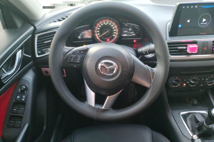 Used Mazda 3 Axela 2014 Sedan 1.5L Manual Comfort Model
