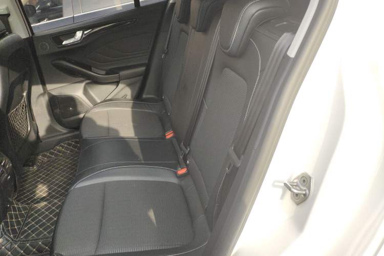 Used Ford Focus 2021 Hatchback EcoBoost 180 Automatic Titanium Edition
