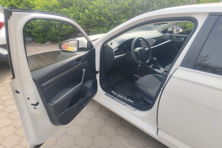 Used Volkswagen Lavida 2021 1.5L Automatic Comfort Edition Driver Seat