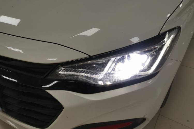 Used Chevrolet Monza 2020 Light Hybrid Redline 320T Dual-Clutch Joyful Edition