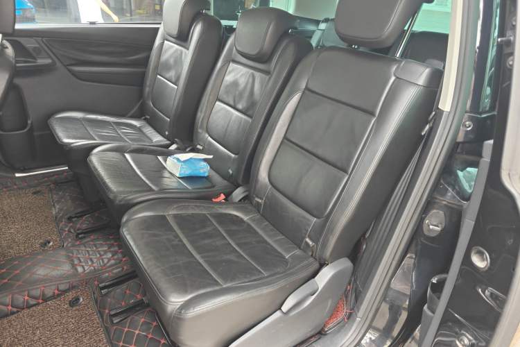 Used Volkswagen Sharan 2014 2.0 TSI Comfort Model
