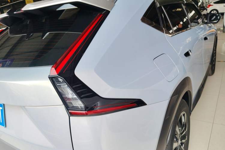 Used GAC Trumpchi EMKOO 2022 1.5T Supernova Pro Edition Right Rear Taillight